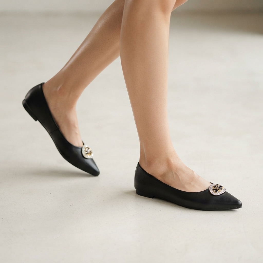 Chatita Menina Flor Rosas Strass Negro